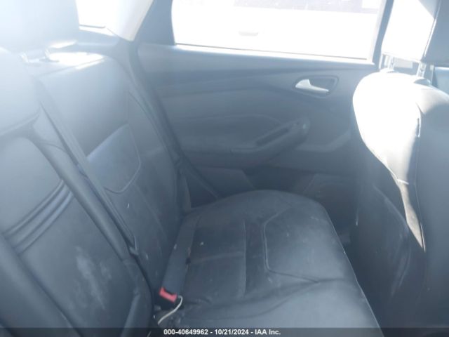 1FADP3F24GL222109 Ford FOCUS SE