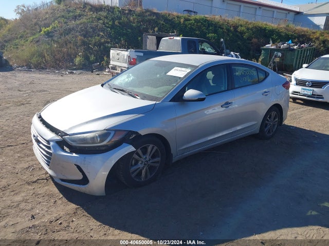 Hyundai ELANTRA SEL 2018 5NPD84LF3JH334027 Image 2