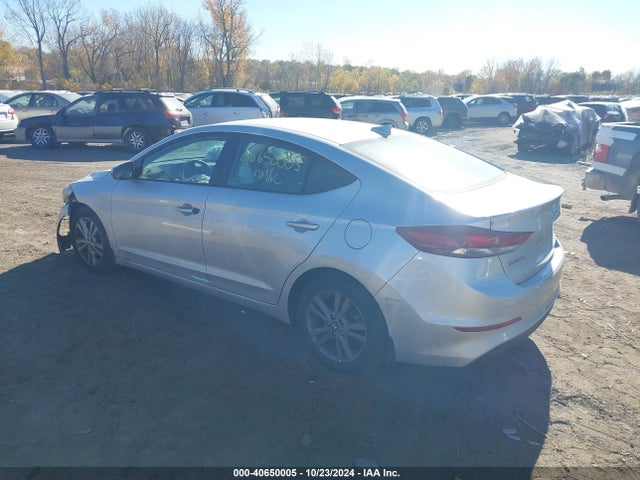 Hyundai ELANTRA SEL 2018 5NPD84LF3JH334027 Image 3
