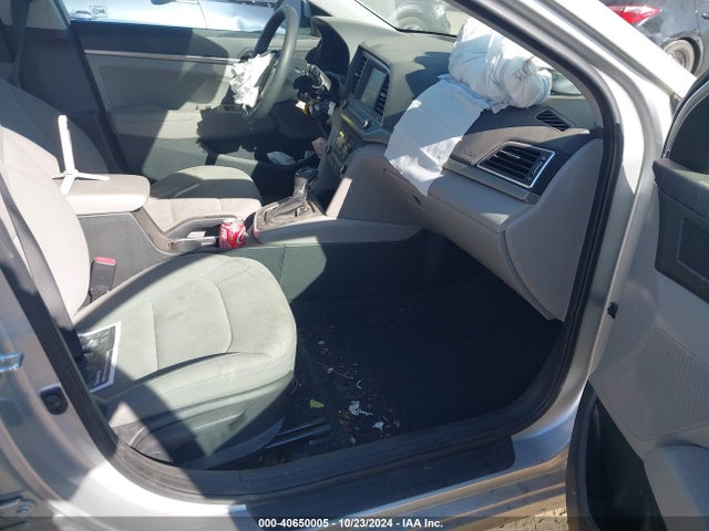 Hyundai ELANTRA SEL 2018 5NPD84LF3JH334027 Image 5