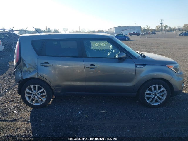 KIA SOUL + 2018 KNDJP3A52J7508443 Image 14