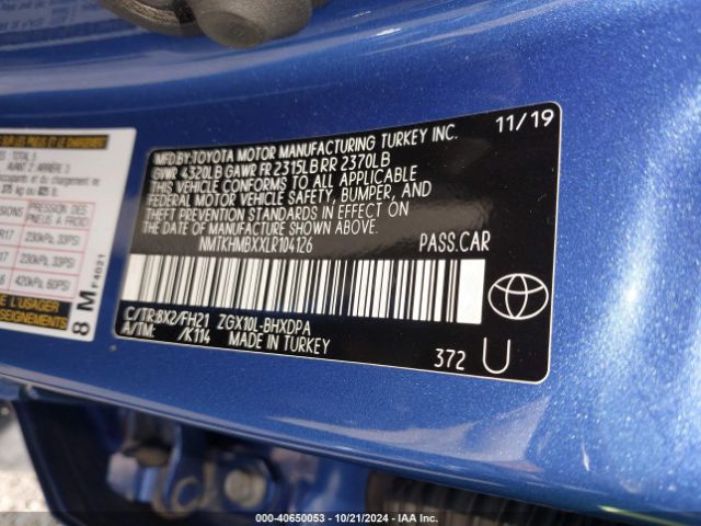 NMTKHMBXXLR104126 Toyota C-HR LE