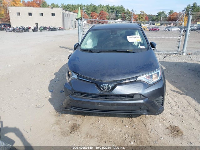 Toyota RAV4 LE 2018 JTMBFREV7JJ722061 Image 12
