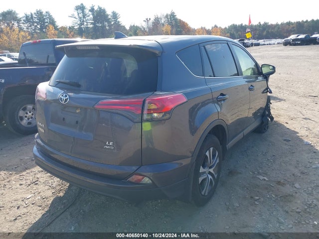 Toyota RAV4 LE 2018 JTMBFREV7JJ722061 Image 4