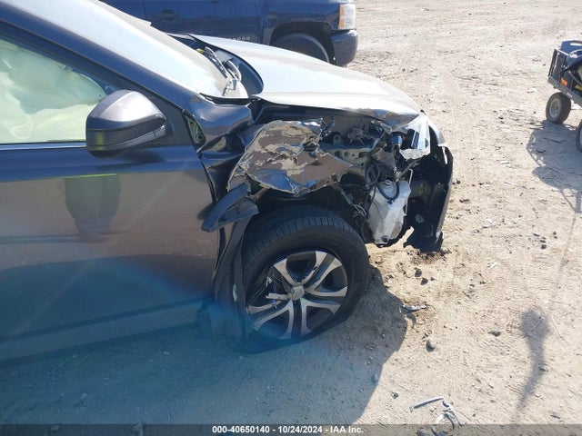 Toyota RAV4 LE 2018 JTMBFREV7JJ722061 Image 6