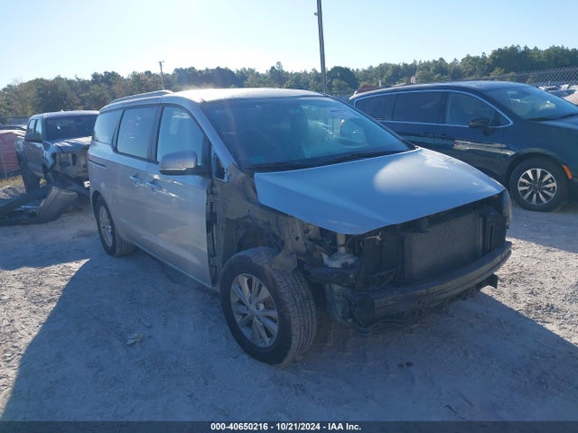 2015 KNDMB5C17F6020636 main image