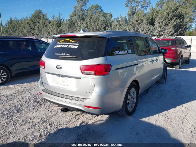 KIA SEDONA LX 2015 KNDMB5C17F6020636 Image 4