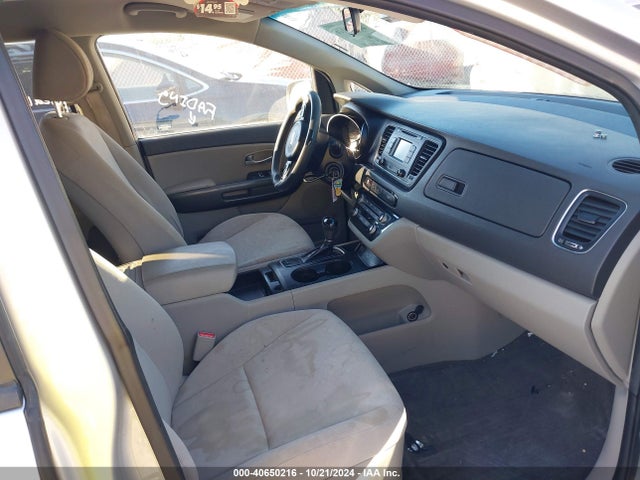 KIA SEDONA LX 2015 KNDMB5C17F6020636 Image 5
