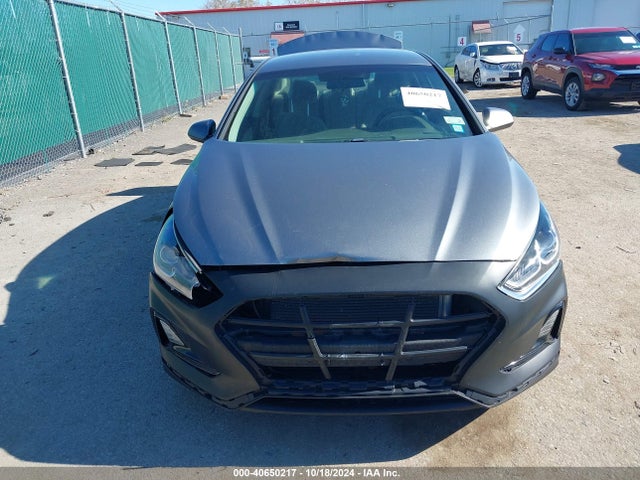 Hyundai SONATA SE 2018 5NPE24AF9JH693472 Image 12