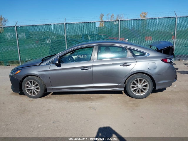 Hyundai SONATA SE 2018 5NPE24AF9JH693472 Image 14