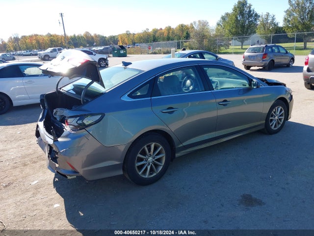 Hyundai SONATA SE 2018 5NPE24AF9JH693472 Image 4