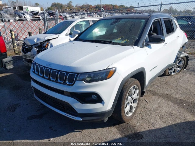 3C4NJDCB5NT141390 Jeep Compass Limited 4x4