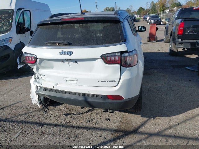 3C4NJDCB5NT141390 Jeep Compass Limited 4x4