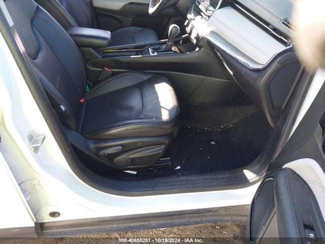3C4NJDCB5NT141390 Jeep Compass Limited 4x4