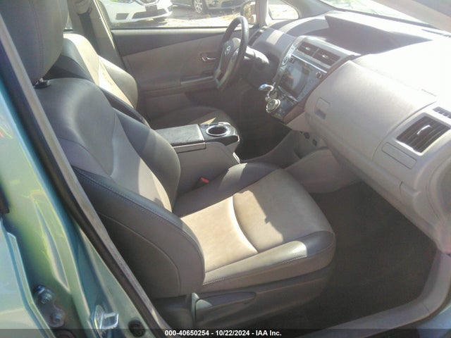 Toyota Prius V Four 2015 JTDZN3EU4FJ038520 Image 5