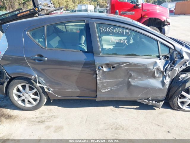 JTDKDTB32E1069148 Toyota Prius C Four