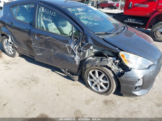JTDKDTB32E1069148 Toyota Prius C Four