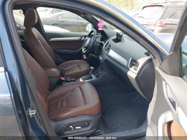 WA1JCCFS5HR012314 Audi Q3 2.0t Premium