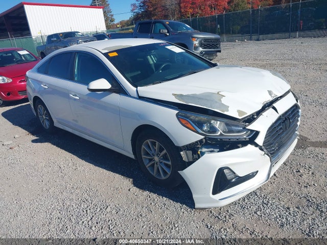 Hyundai SONATA SE 2018 5NPE24AF9JH619744 Image 1