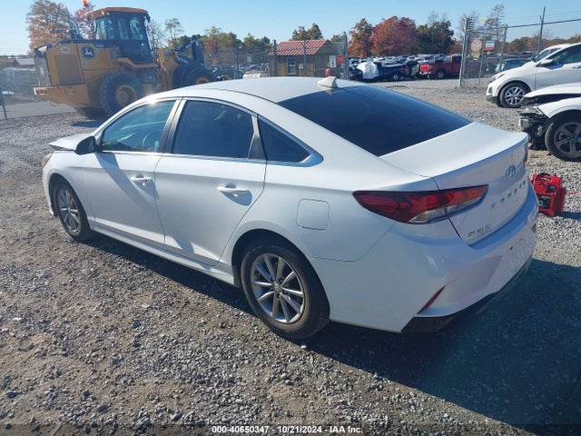 Hyundai SONATA SE 2018 5NPE24AF9JH619744 Image 3