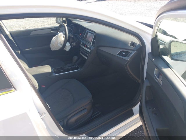 Hyundai SONATA SE 2018 5NPE24AF9JH619744 Image 5
