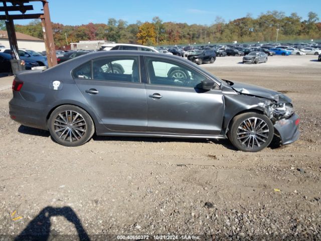 3VWD17AJ9GM241235 Volkswagen Jetta 1.8t Sport