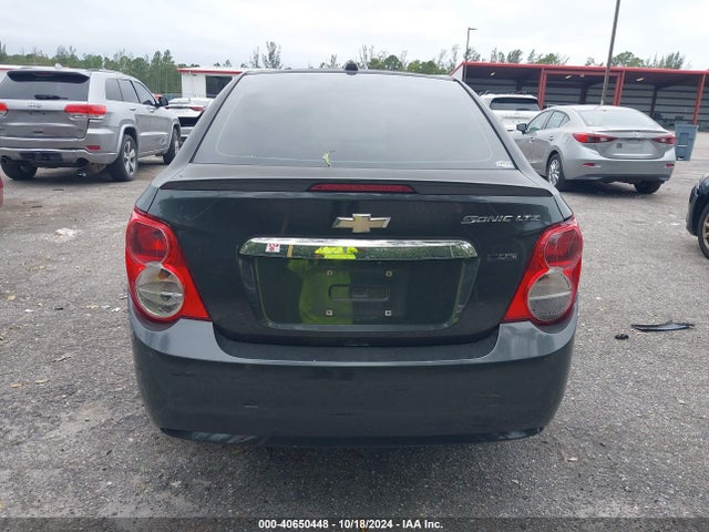 Chevrolet Sonic Ltz Auto 2016 1G1JE5SB2G4161401 Image 16