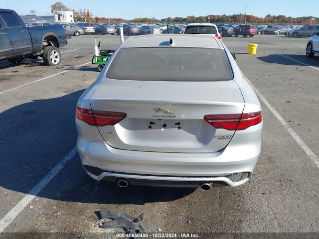 Jaguar Xe R-dynamic S Awd Automatic 2020 SAJAT4GX0LCP61332 Image 16