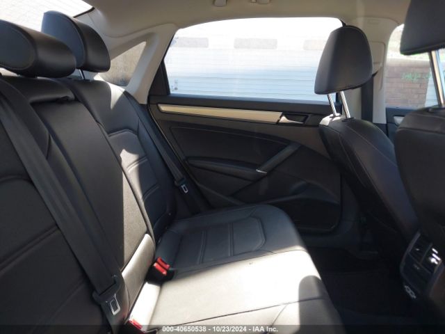 1VWWA7A38LC011529 Volkswagen Passat 2.0t Se