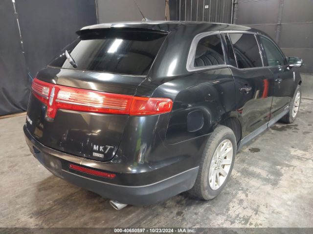 2LMHJ5NK7EBL53087 Lincoln Mkt Livery