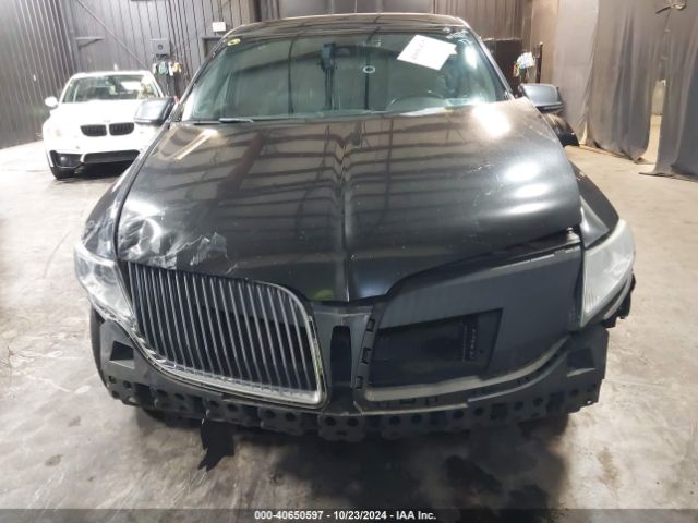 2LMHJ5NK7EBL53087 Lincoln Mkt Livery