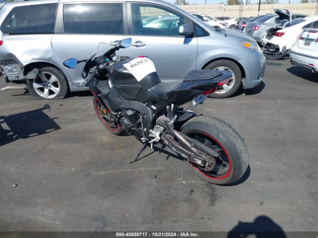 2017 HONDA CBR1000 JH2SC7759HK000712 Photo 2