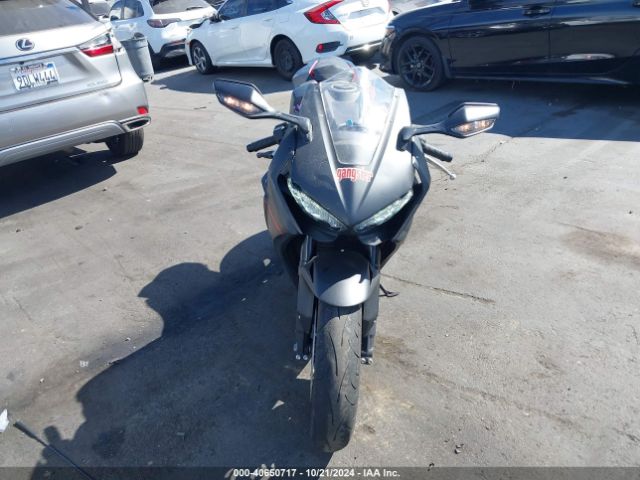 2017 HONDA CBR1000 JH2SC7759HK000712 Photo 4