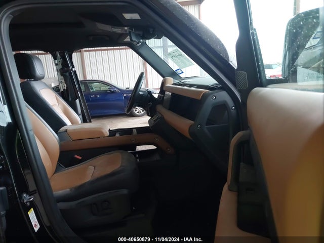 SALEX7RU4M2043646 Land Rover Defender 110 X