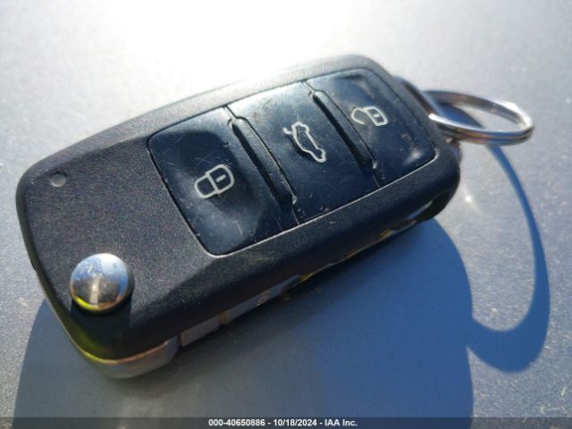 1VWAS7A36EC099068 Volkswagen Passat 1.8t Wolfsburg Edition