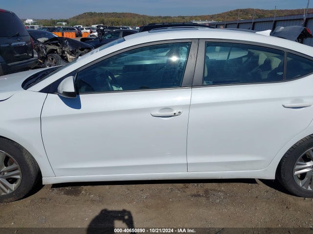 Hyundai Elantra Value Edition 2019 5NPD84LF2KH442057 Image 15