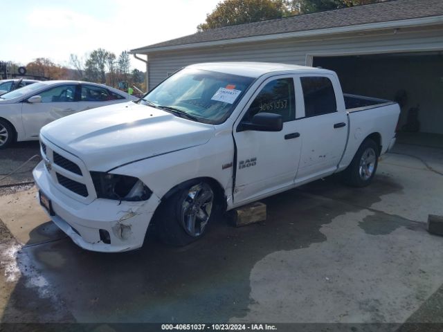 1C6RR7KT6HS815937 RAM 1500 Express  4x4 5'7 Box