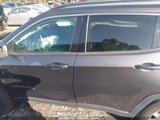 3C4NJCCB6LT152633 Jeep Compass Limited Fwd