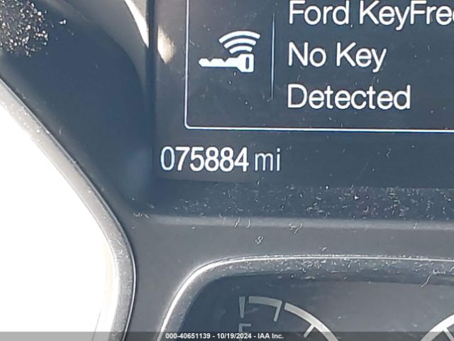 1FMCU0J90HUC43760 Ford Escape Titanium