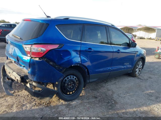 1FMCU0J90HUC43760 Ford Escape Titanium