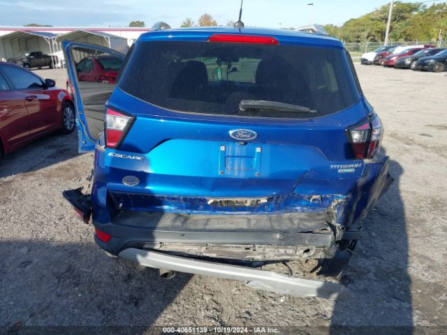 1FMCU0J90HUC43760 Ford Escape Titanium