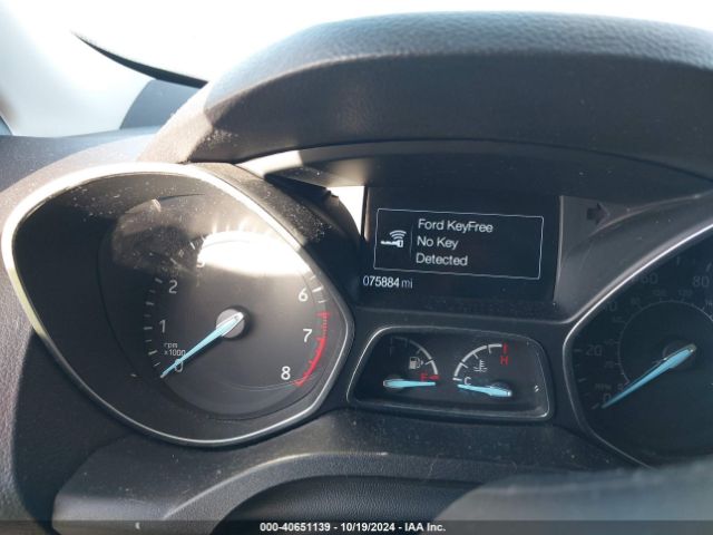 1FMCU0J90HUC43760 Ford Escape Titanium