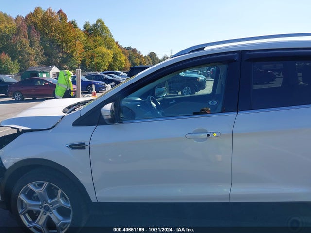 Ford Escape Titanium 2019 1FMCU9J95KUB19706 Image 15