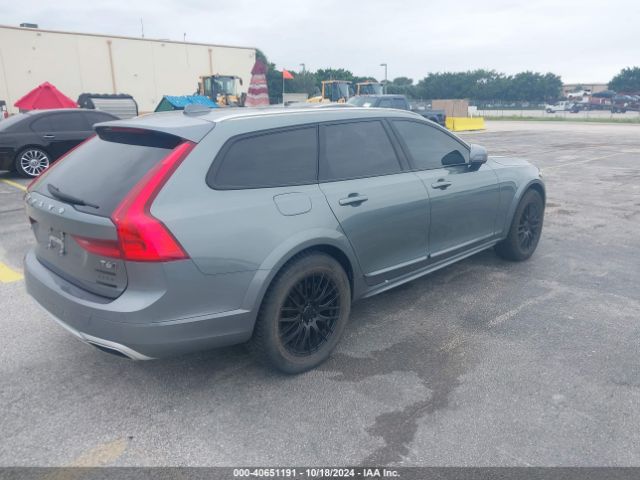 YV4A22NLXH1008266 Volvo V90 Cross Country T6