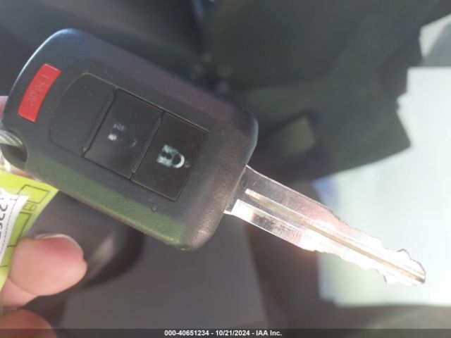 ML32AUHJ7MH013574 Mitsubishi Mirage Carbonite Edition/es/le