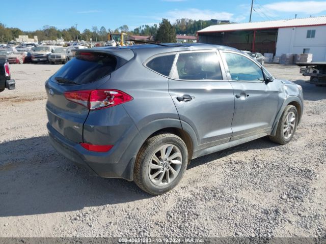 KM8J2CA45JU664897 Hyundai TUCSON SE
