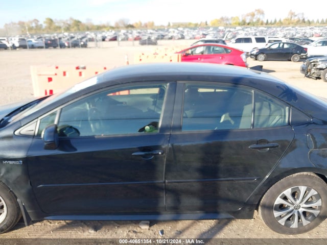 Toyota Corolla Hybrid Le 2021 JTDEAMDE0MJ030454 Image 14