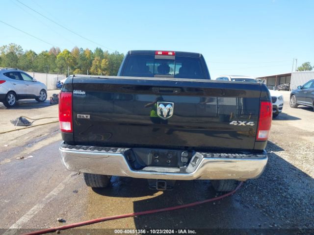 3C6UR5JL2JG411899 RAM 2500 Slt  4x4 8' Box