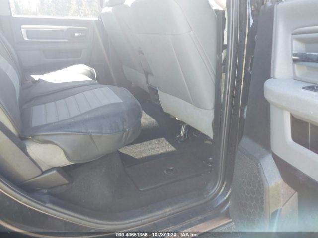 3C6UR5JL2JG411899 RAM 2500 Slt  4x4 8' Box