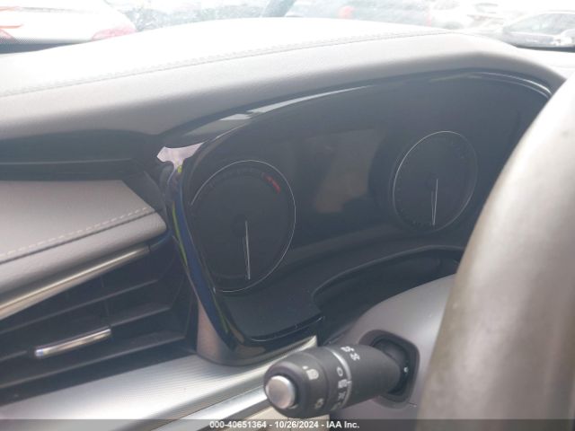 1GYKNCR47NZ128962 Cadillac Xt5 Fwd Premium Luxury